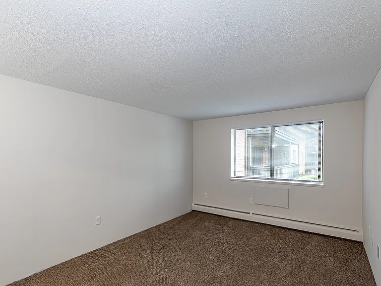 Pebblebrook — Photo 23