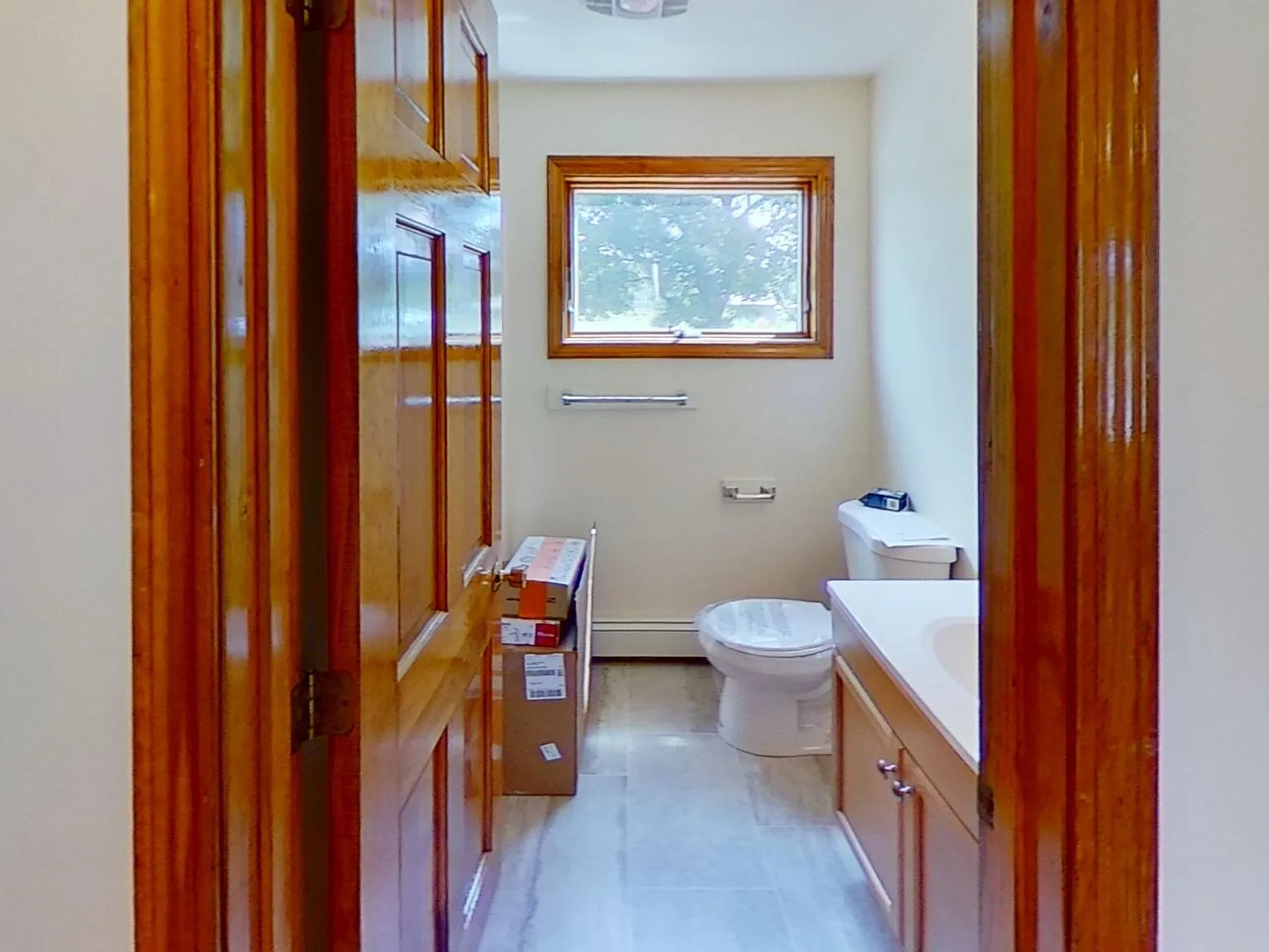 4 bed, $3,950 — Photo 2