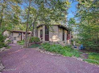 5260 Woodland Ave, Pocono Pines, PA
