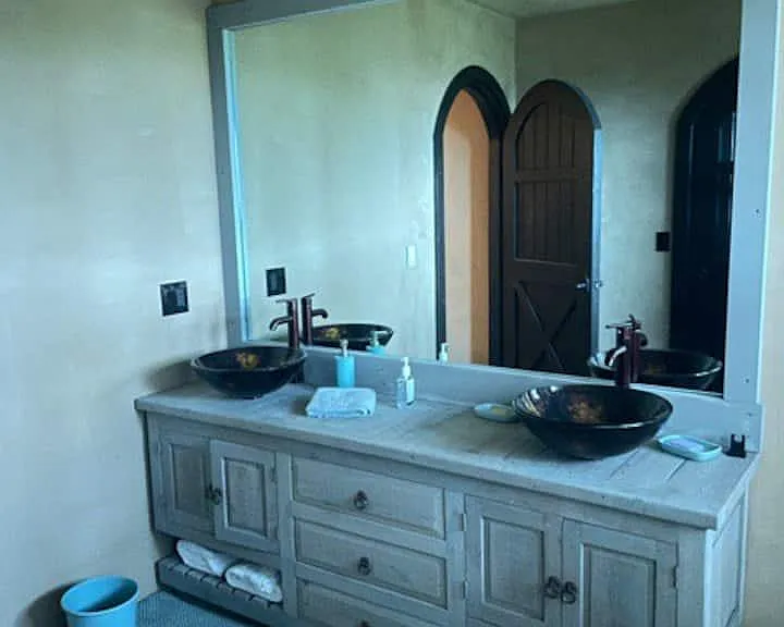 19135 Overlook Rd — Photo 10