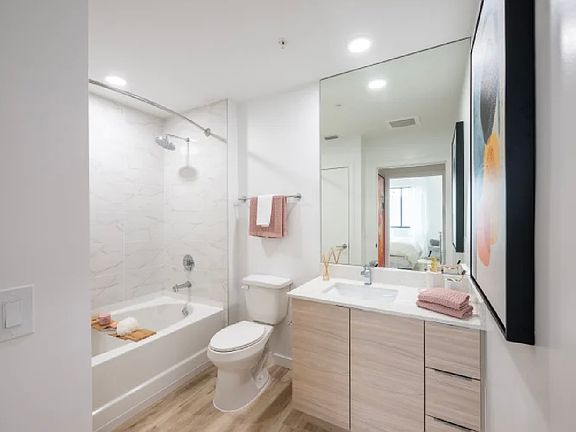 4th image of 13726 SW 88th St #201