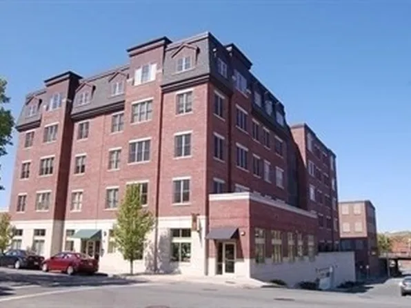 116-118 Rantoul St #405, Beverly, MA 01915
