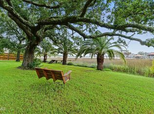 106 Spanish Point Rd, Ocean Springs, MS 39564