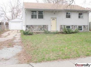 4003 Ramelle Dr, Council Bluffs, IA 51501