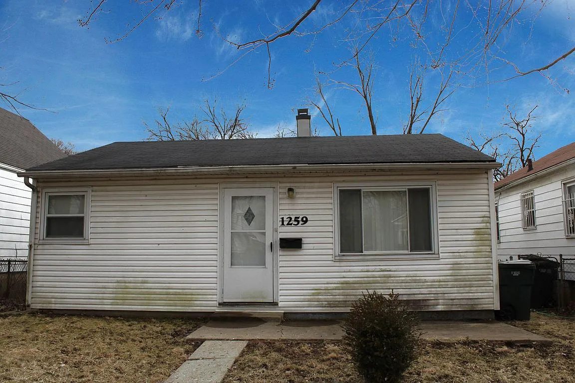 1259 E 16th Ave photo 1