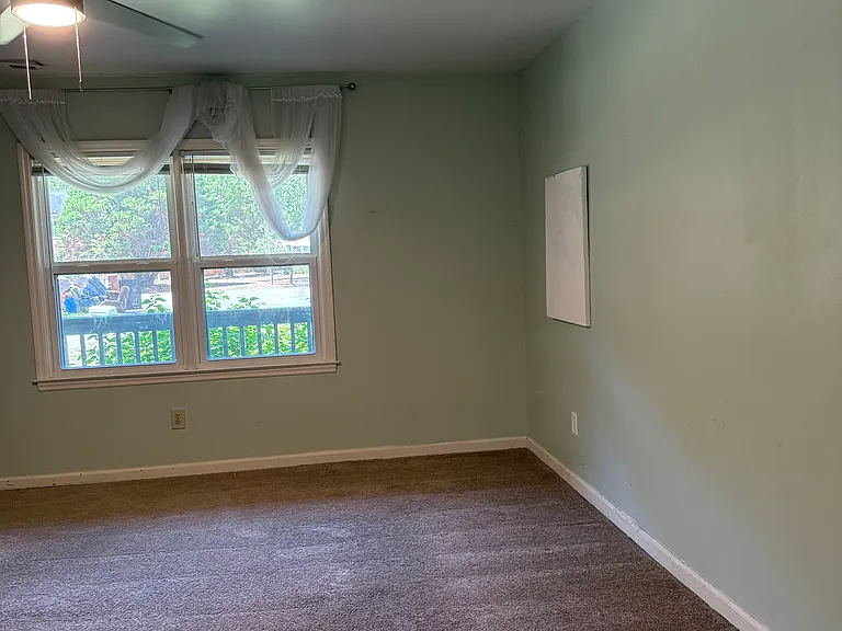 10 Commercial Row — Photo 14