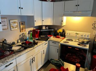 312 SW 3rd St, Topeka, KS 66603