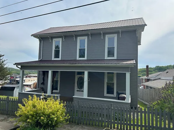 307 Grant St, Reynoldsville, PA 15851