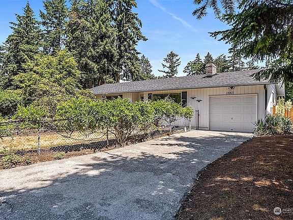 3rd image of 15901 69th Avenue Ct E