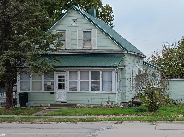 1040 W 2nd St, Ottumwa, IA 52501