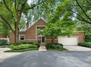 605 Crofton Ave S, Highland Park, IL 60035