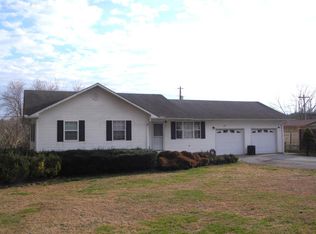 162 Sun Ln, La Follette, TN 37766