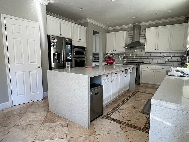 2526 Sanctuary Cir — Photo 6