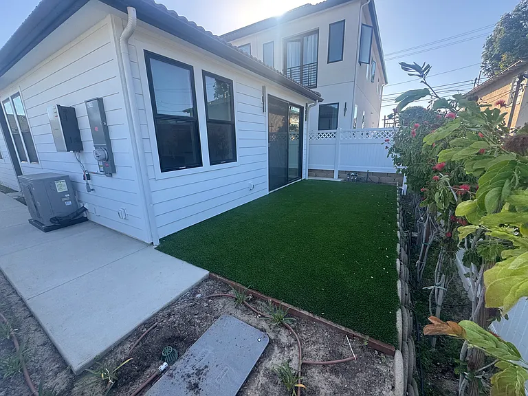 4670 Lakeview Ave — Photo 16