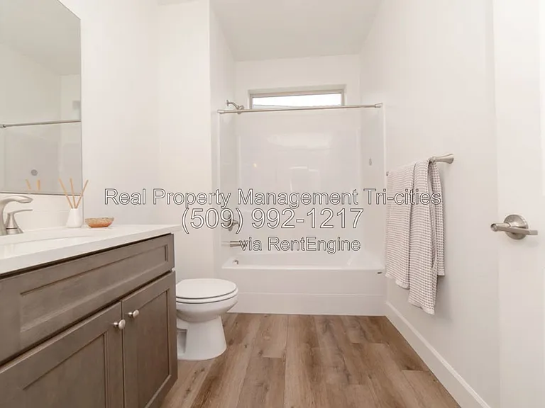 8004 Massey Dr — Photo 18