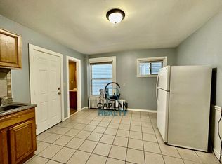 545 East St #2A, New Haven, CT 06511