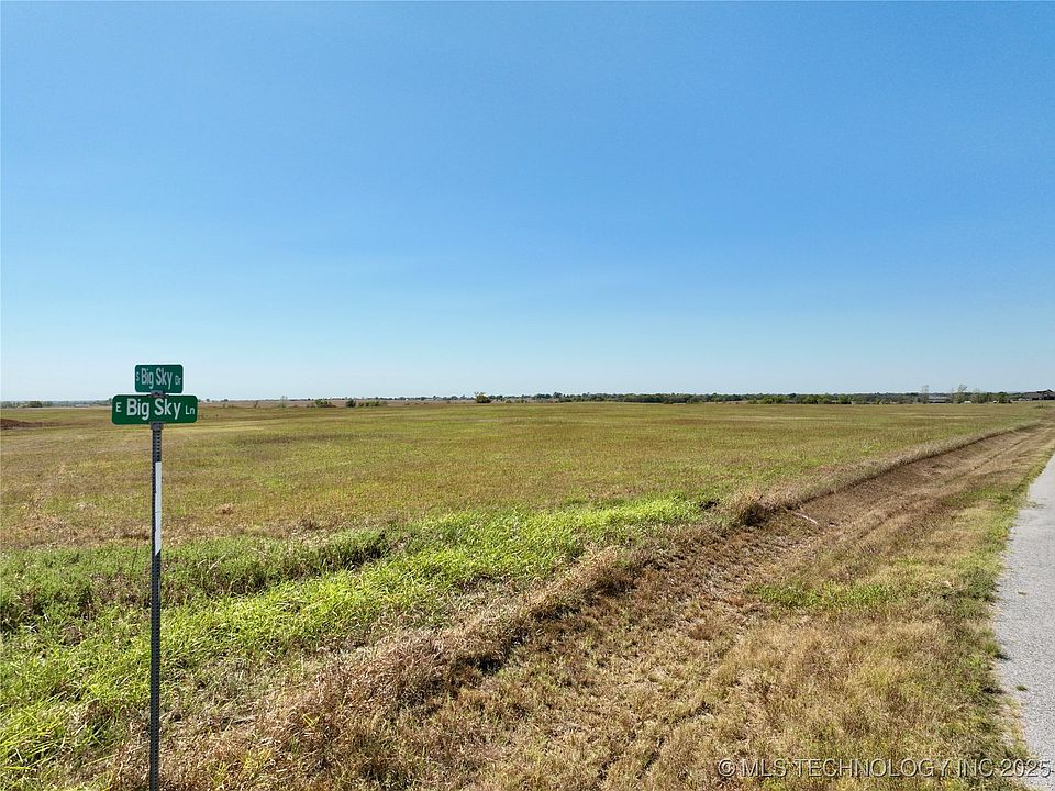 1st image of 30 Big Sky Ln