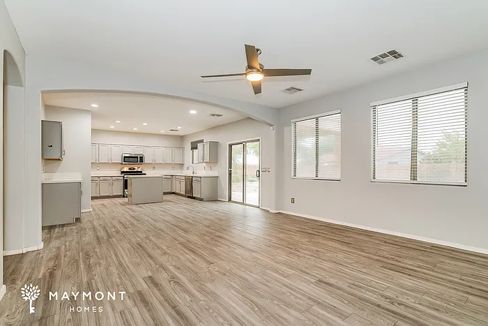 44265 W Roth Rd — Photo 6