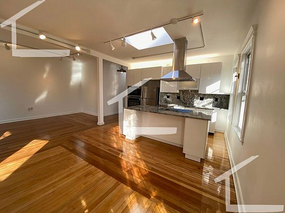 2nd image of 229 Harvard St APT 5