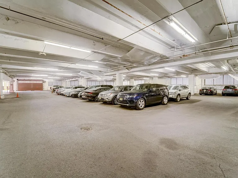 75 Liberty Ave #D30 — Photo 32