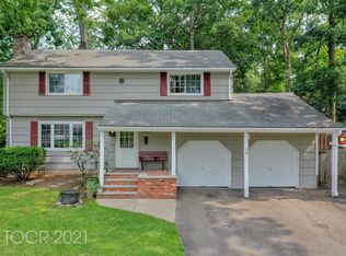 1 Midwood Ave, Allendale, NJ 07401