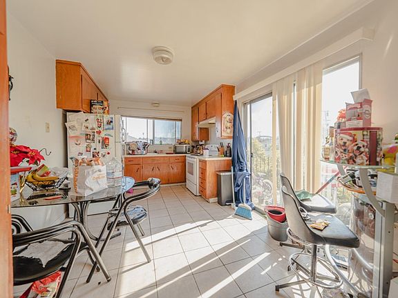 4th image of 2336 21st St