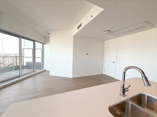 97 W Georgia St, Vancouver, BC