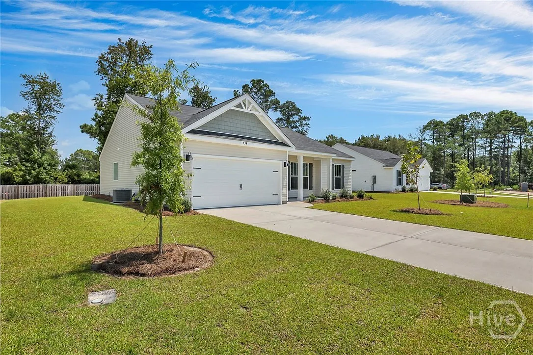 3 bed, 2.0 bath, 1662 sqft, $2,400 — Photo 2