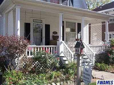 2nd image of 1095 N Jefferson St