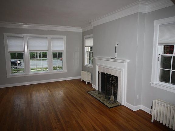 3rd image of 1421 Franklin St SE #1