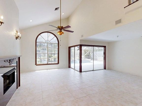 4th image of 23330 La Vida Way