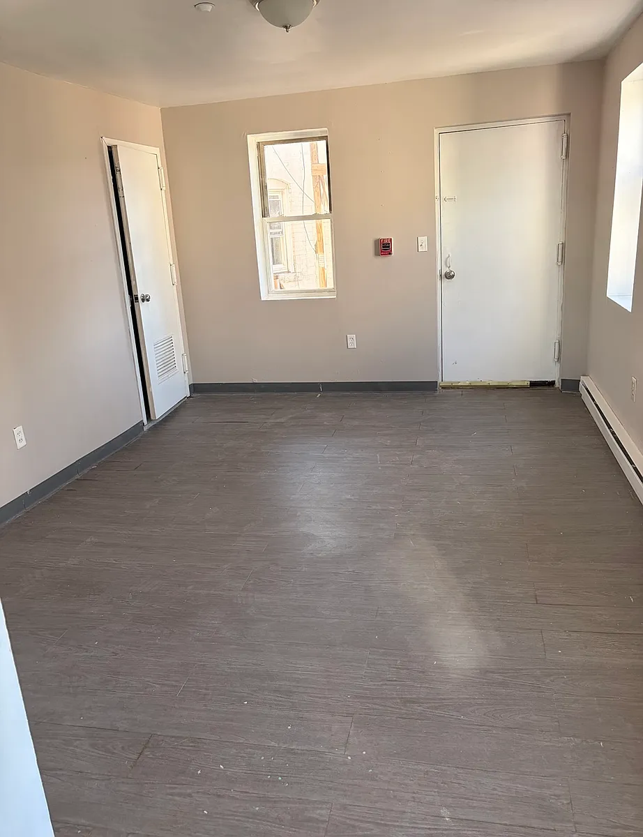 Building Photo - 258 Mill St #10
