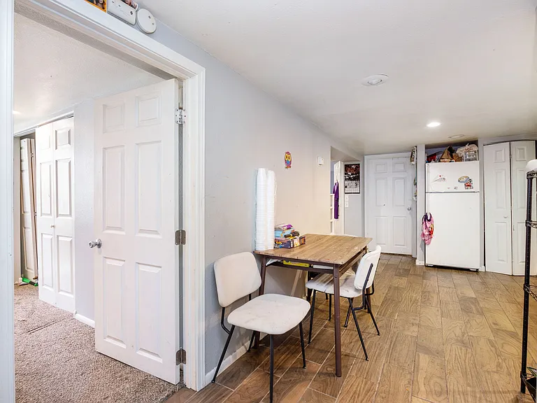 1826 8th Ave #B — Photo 8