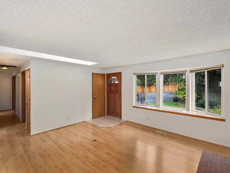 6011 156th Ave NE — Photo 9