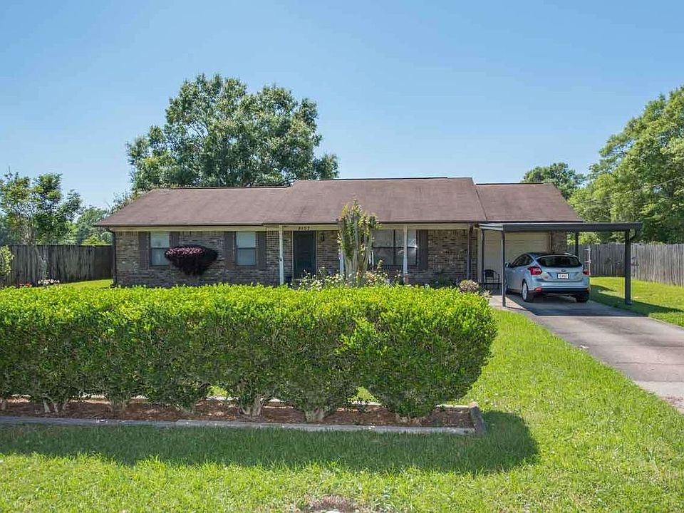 1st image of 9107 Untreiner Ave