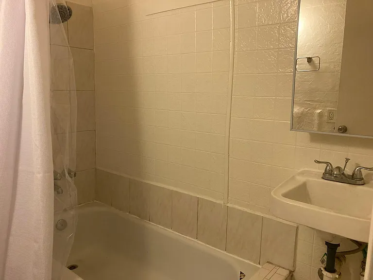 708 Amador St — Photo 14