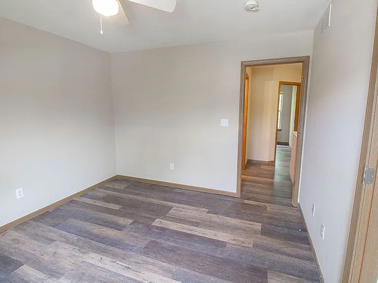 1503 Greensboro Dr — Photo 21