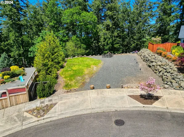 831 Northpoint Loop, Brownsville, OR 97327