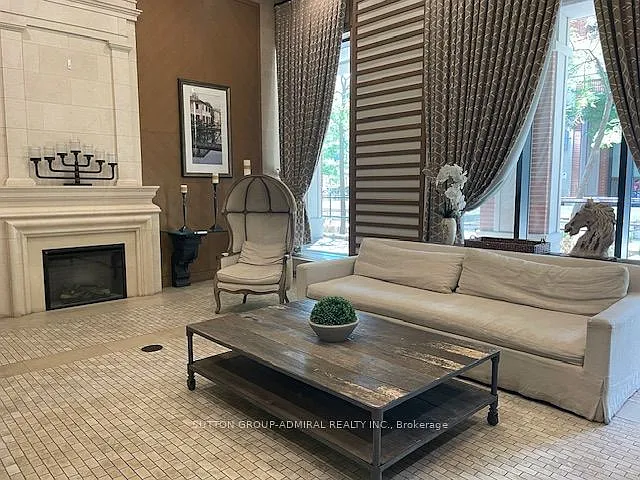 800 Lawrence Ave W #403 — Photo 2