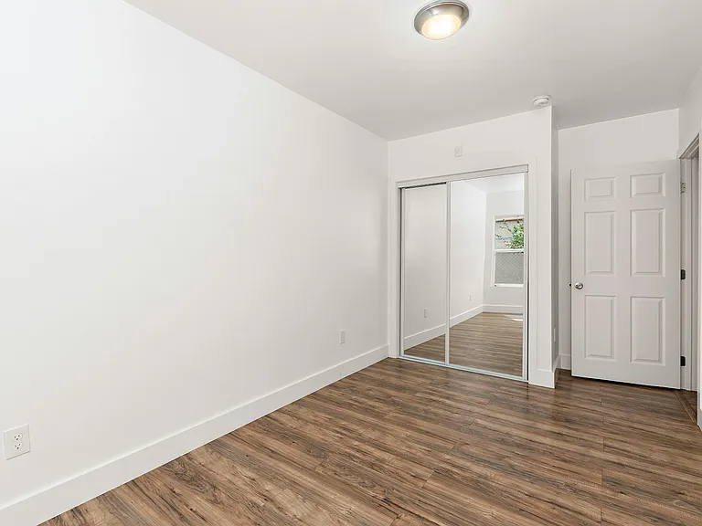 5344 Huntington Dr S #1 — Photo 13