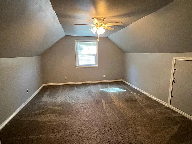 1882 Greenfield Rd — Photo 13