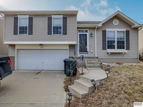 7326 N 92nd Ave, Omaha, NE 68122