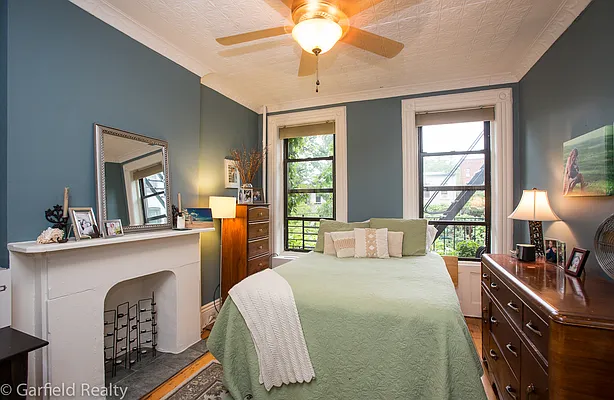 Sold by Garfield Realty  | media 12