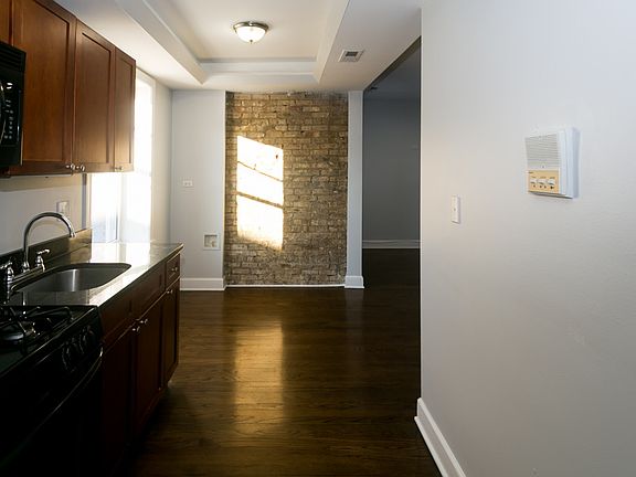 5th image of 7726 N Ashland Ave APT 2E