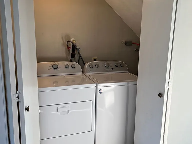 Slate Creek Apartments & Townhomes — Photo 42