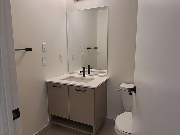 5th image of 2306 Saint Clair Ave W #506