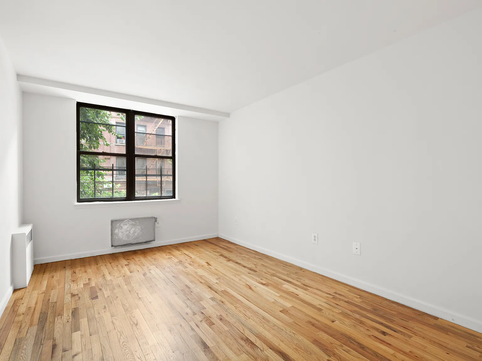 279 West 117th Street — Photo 4