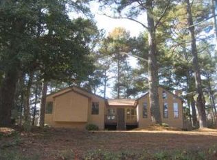 1081 Oak Rd, Lilburn, GA 30047