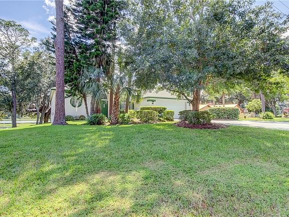 2nd image of 35222 Lake Edward Dr