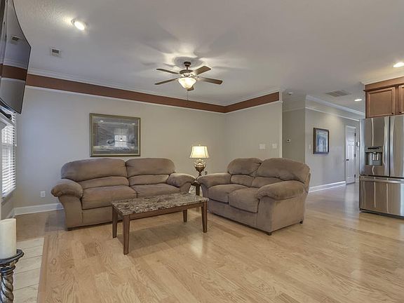 5th image of 4634 Pecanwood Way